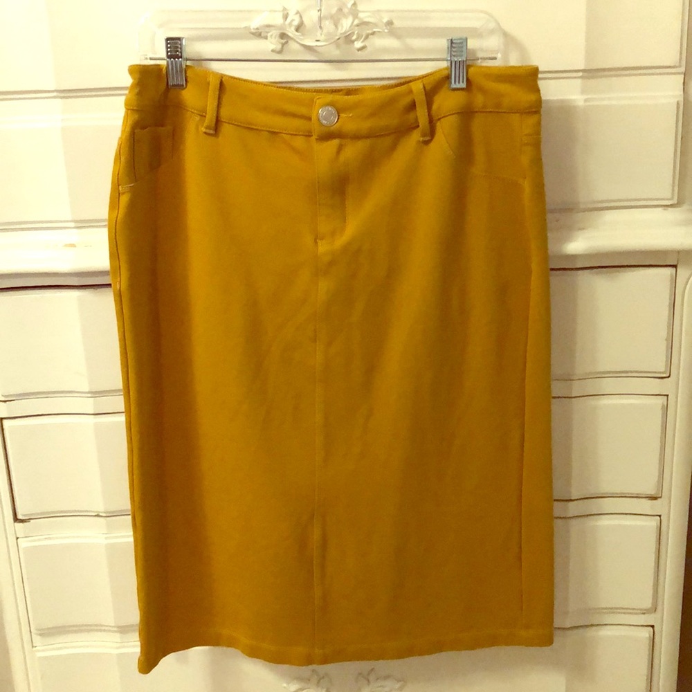 ~BE GIRL~ mustard soft denim-look skirt